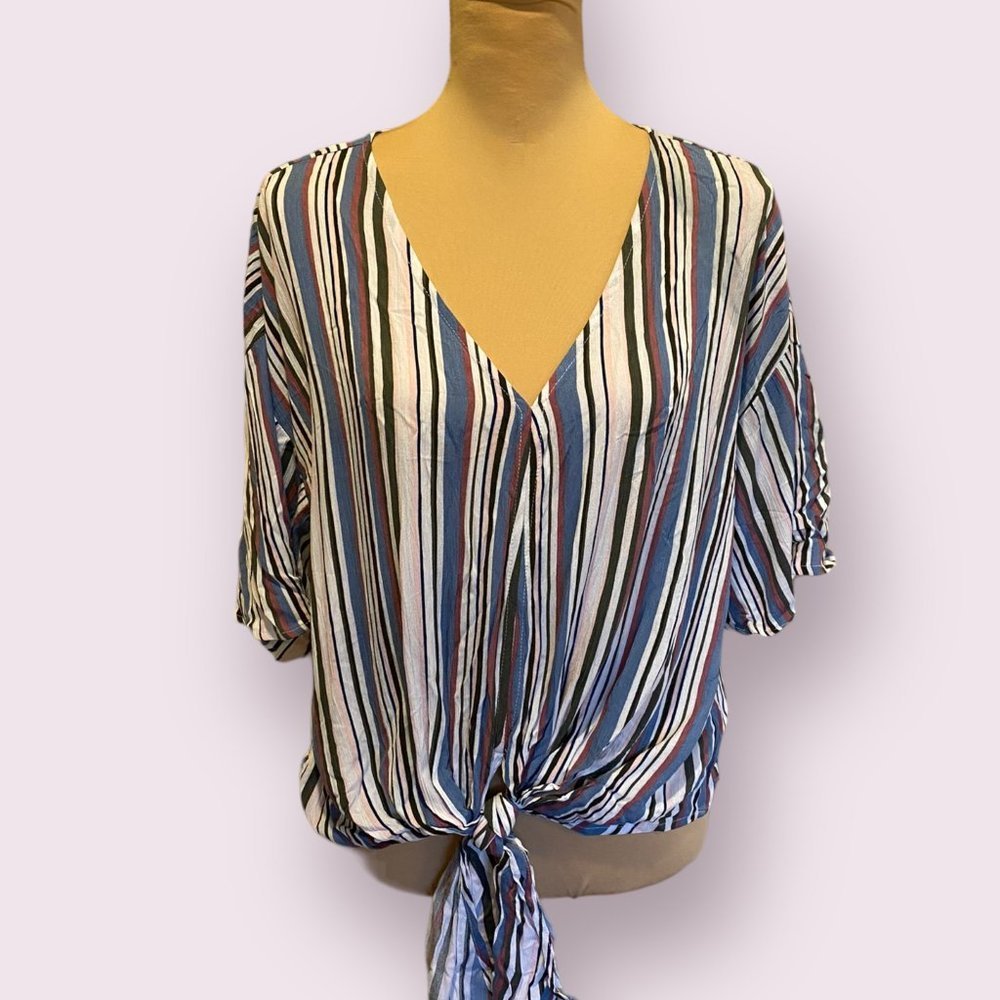 LUQ | Women’s | Striped Front Tie Shirt | Size: L